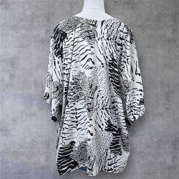 Buddy Love North Tunic Top Womens Medium Oversized Animal Print Draped Coverup - Picture 6 of 10